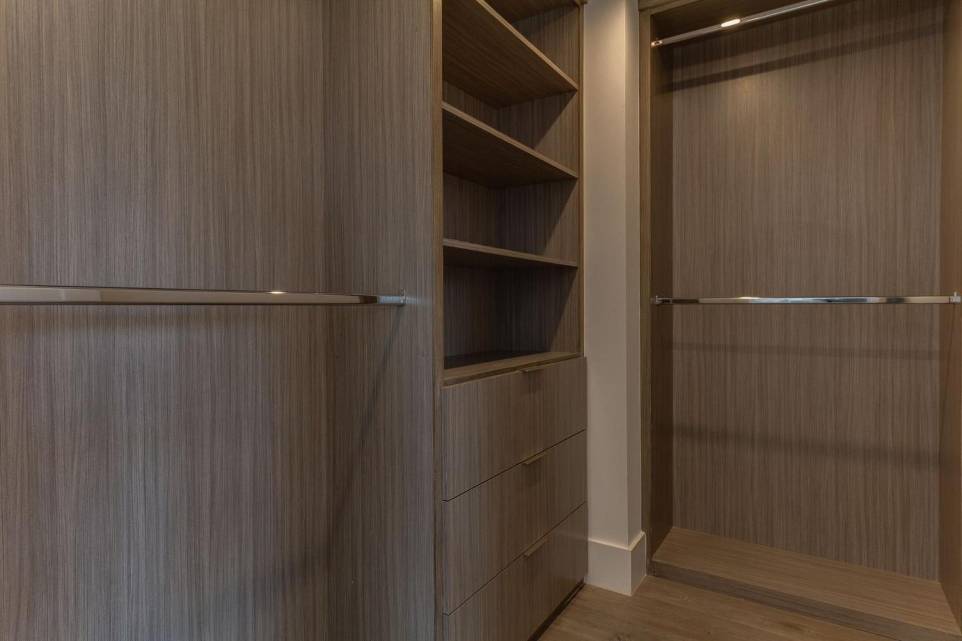Hébergement de vacances Luxury Modern 4 Bedroom With Rooftop Deck #4